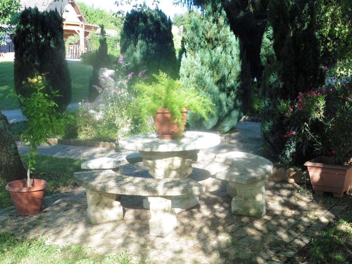 Clos De La Natouze Boyer Bagian luar foto